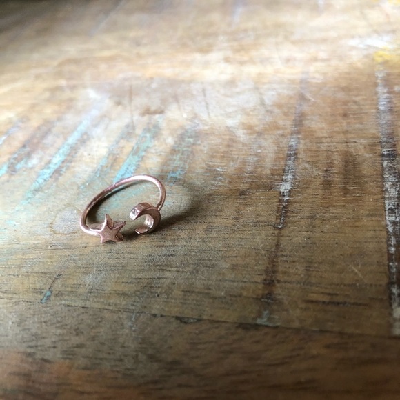 Rose gold star and moon wrap around ring - Picture 3 of 7